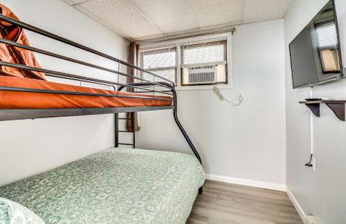 Cozy Keansburg Cottage Walk to Beach and Boardwalk! - Foto 18