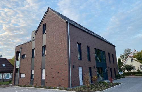 Helle Dachgeschosswohnung in Bockhorn, LK Friesland - Foto 3