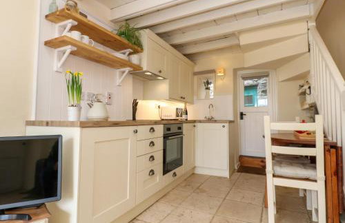 Lavender Cottage - Photo 5