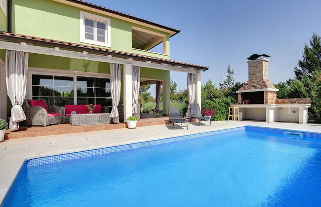 Detached Villa With Swimming Pool in the East of Istria Near the Sea - Foto 34