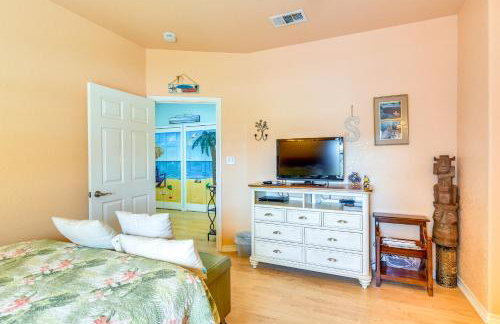 Ocean-View Balcony! Coastal Haven in Crystal Beach - Foto 16