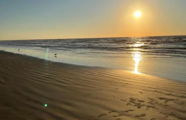 Zachary Beach House, Ocean views & walk to beach! - Foto 29