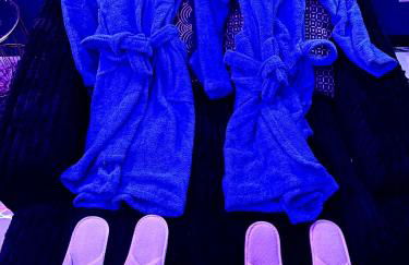 Le Confidentiel -Love Room, marbres, jeux, jacuzzi - Foto 14