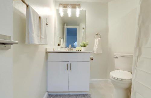 Spacious and Minimalist Apartment w Awesome Facilities - Foto 18