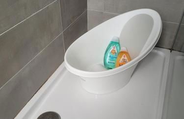 Connsbrook House- Stylish 2 Bed NITB approved close to city - Foto 23