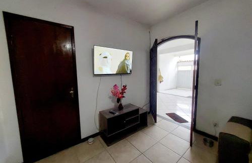 Casa Espaçosa 3 Quartos Sala Cozinha e Churrasqueira - Foto 13