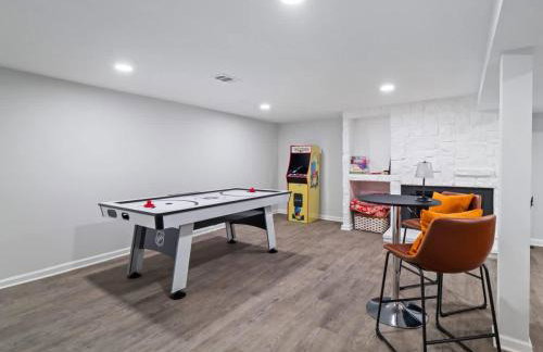 Spacious and Luxury Designed Ranch with Game Room - Foto 51