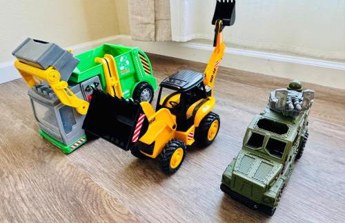 New Home Near Legoland and Disney Sleeps 12 - Foto 48