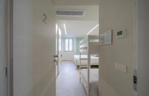 Front Lake Como - 3 Bedrms with AC, Free Parking and Wifi - Foto 34