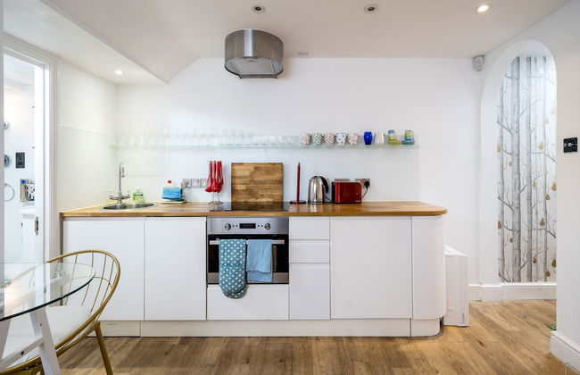 JOIVY Colorful Apt W/Garden, In Shepherds Bush - Foto 6