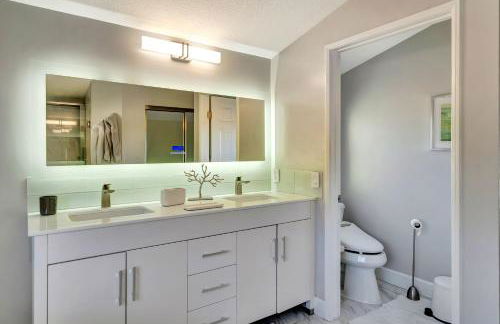 Stunning Hilltop 5BR With View And Hot Tub! - Foto 48