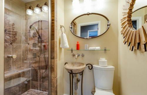 Historic East Nash Sleeps 6 - Foto 13