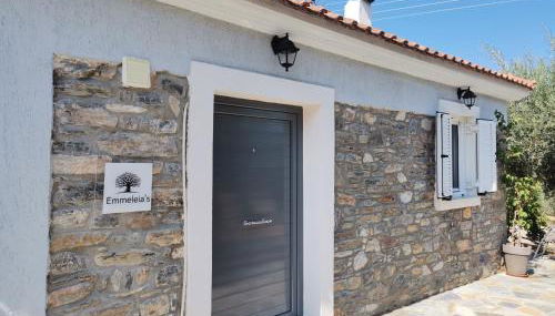 Emmeleia's - Photo 2