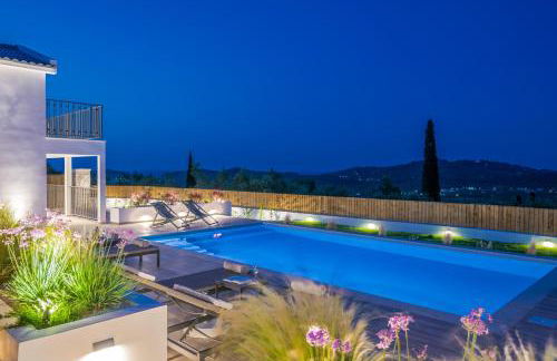 Villa Verde - Heated Pool with Stunning Views, by ZanteWize - Foto 2