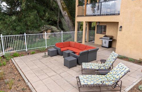 Mid-Mod Hilltop Retreat Views & Local Wildlife - Foto 21