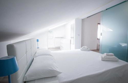 Mansarda in centro - Relax a due passi dal Lago Maggiore - Foto 13