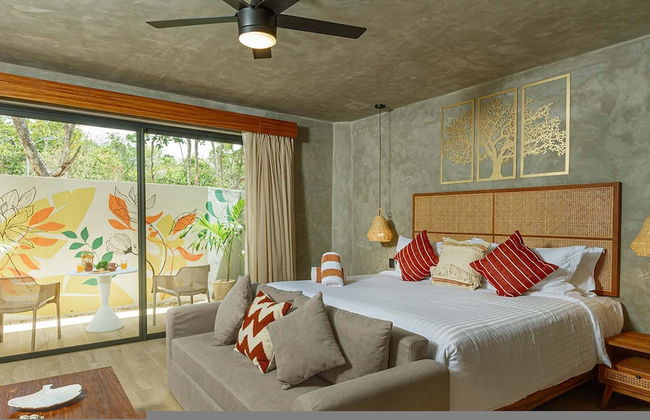 Spacious Apartment With Terrace and Rooftop Pool - Photo 22