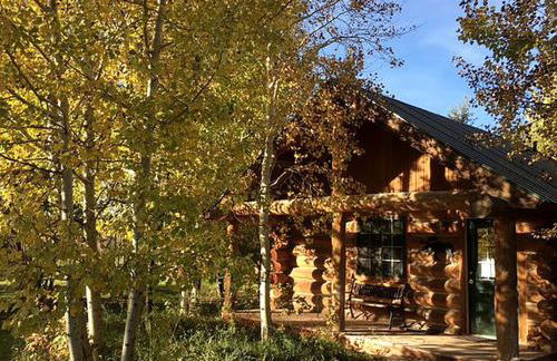 Pet-Friendly Cabin on Private Fishing Lake in Beautiful Rigby, Idaho - Foto 1