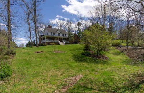 15 Minutes to Asheville! Spacious 7BR Luxury Home | Pool | Hot Tub | Game Room - Foto 16