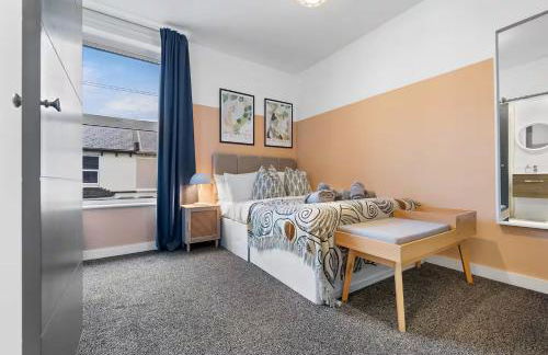 Aylesbury House 3 En-suite Bedrooms Parking Pets - Photo 36