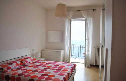 The Family Houses - Apartments with Balcony and Lake View - Foto 26