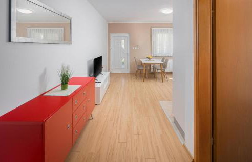 1 Bedroom Awesome Apartment In Nova Vas - Photo 7