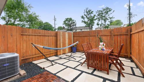 Contemporary Couples Getaway Near Austin Favorites - Loft 21 - Foto 5