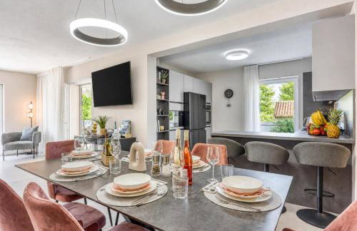 Villa Aria with heated Pool and Whirlpool - Happy Rentals - Foto 10