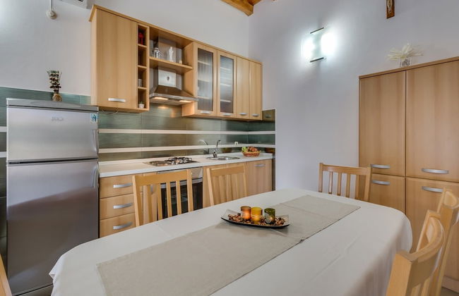 Spacious Holiday Home With Swimming Pool - Foto 11