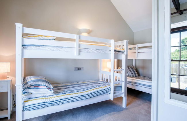 Tregoyr - 3 Bedroom Holiday Home - St. Florence - Photo 7