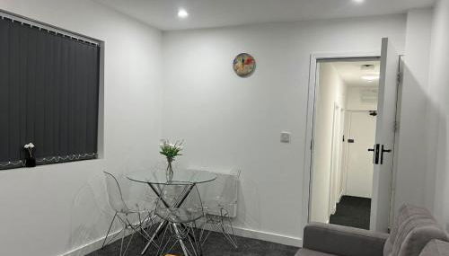 Luton Centrally Located Apartment v Close London Luton Airport - Foto 3