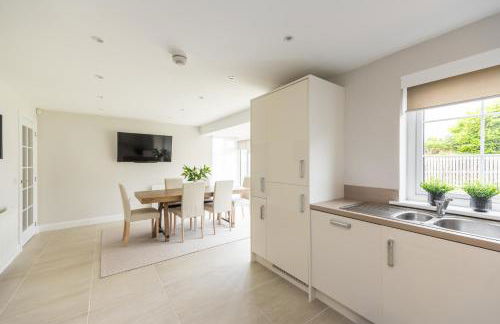 Luxury Detached Home - Foto 10