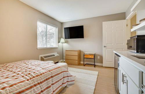 Convenient Studio Stay Easy Access to Twin Cities - Foto 11