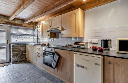 2 Bed in Cross Inn oc-t29117 - Photo 9