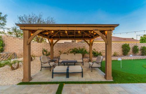 GAMEROOM, King Beds, Movie Projector, Heated Saltwater Pool, Golf and Games! - Foto 57