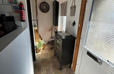 Thea Cottage - Photo 8