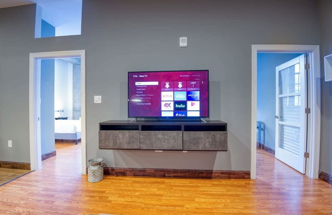 Sosuite 2BR Apt w W D Gym On-site Restaurant - Photo 10