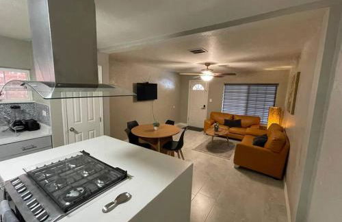 Big Family, Close to All, duplex A and B Downtown UTEP Hospitals - Foto 55