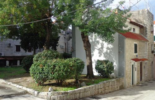 Tarino Apartment - Photo 54