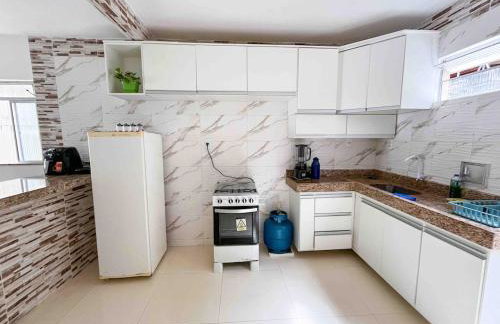 Apartamento, 2 suítes com AR C, 1,5 km da Passarela - Foto 16