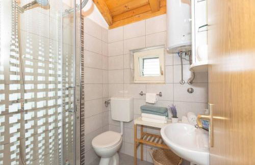 Peaceful house in nature nearby National Park Krka - Photo 13