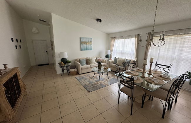 4 Bedroom, 3 Bath Hampton Lakes Home With Private Pool - Near Disney! - Foto 15