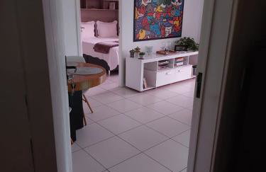 Flat Riocentro- Ótima localização- Bares e praias - Foto 2