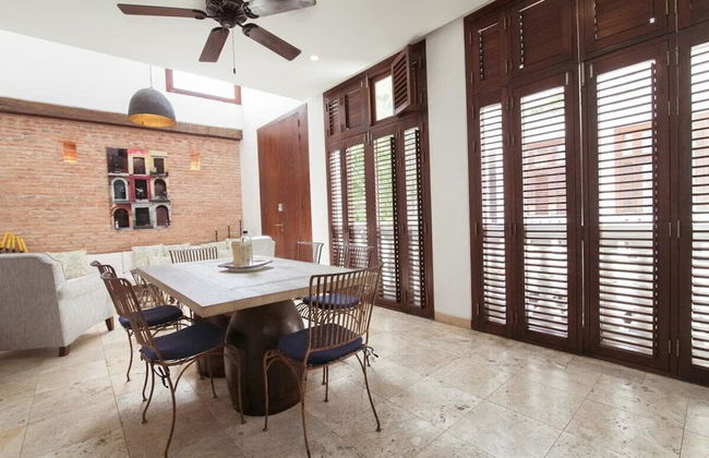 w Sophisticated 3BR House w AC in Cartagena - Photo 32