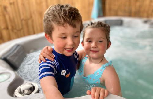 Little Apple Cottage- Free Parking, Hot tub, Fire, Town Centre - Foto 17