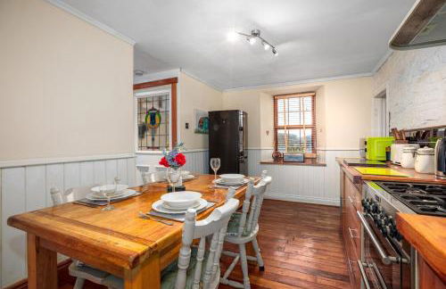 6 Bedroom - The Old Bakehouse Historic Home - Foto 23