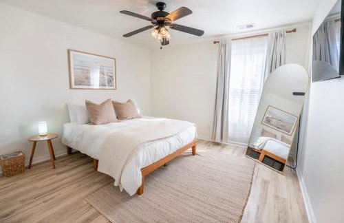 Coastal Retreat & Water Views - Minutes to CHS - Foto 21