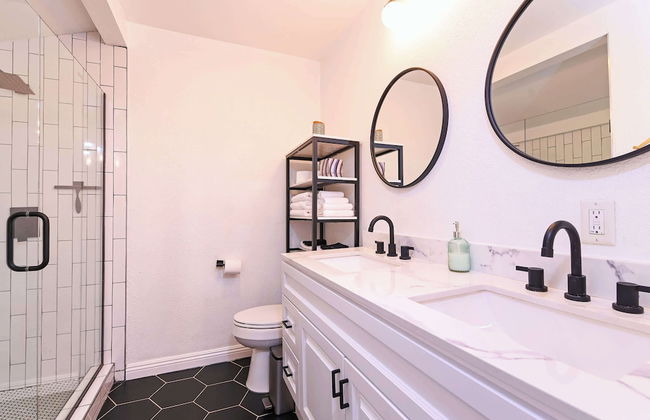 Immaculate 3bdr Private Bungalow, Walk to Beach! - Foto 20