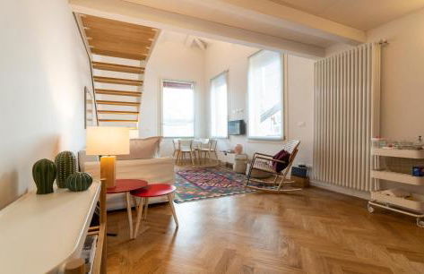 Asinelli Panoramic Rooftop, In front of the Two Towers - Photo 8