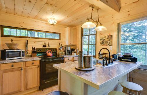 Adirondacks Cabin with Fire Pit on Otter Lake! - Foto 8